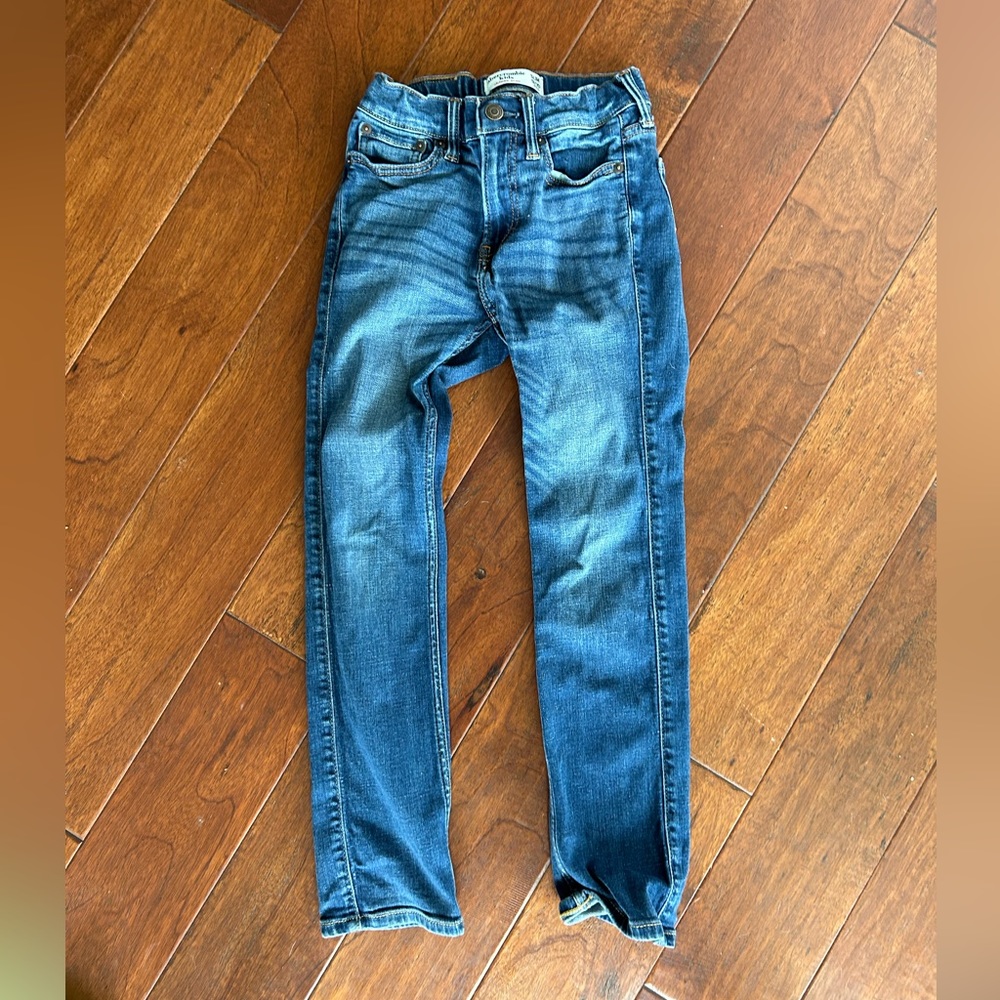 Skinny jeans slim